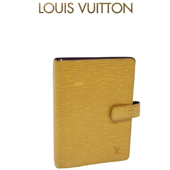 Louis Vuitton Accessories - Louis Vuitton EUC MM Epi Agenda